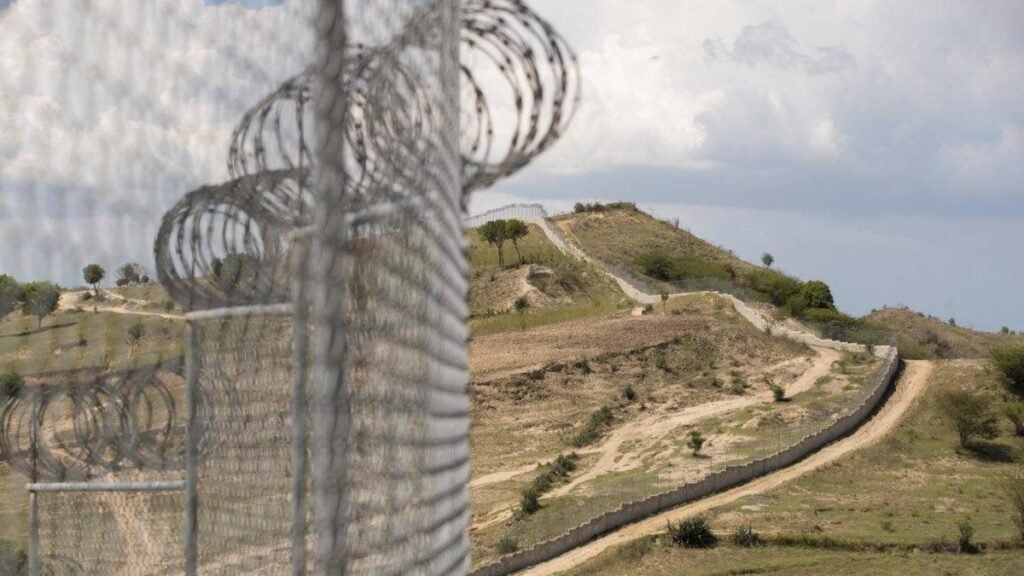 Gobierno prevé licitar los 13 kilómetros pendientes del muro fronterizo