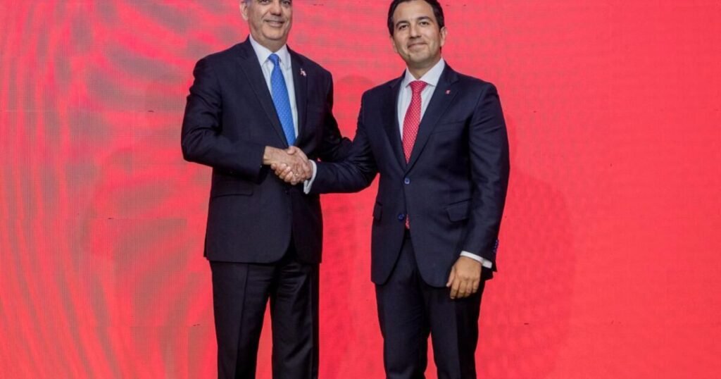 Scotiabank fijará en RD su sede regional y el Gobierno lo presenta como respaldo a su gestión