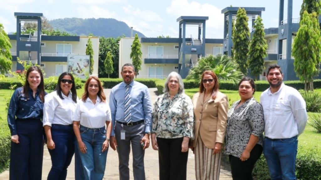 INFOTEP y ASONAHORES abren conversaciones para ajustar formación turística, en medio de nuevas exigencias del sector