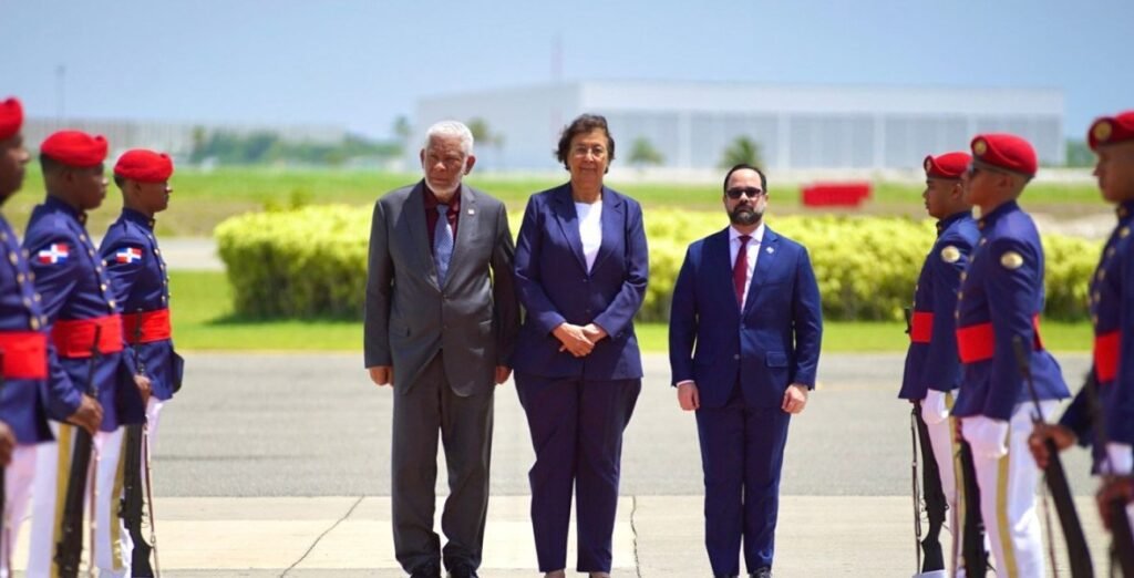 Abinader recibirá en el Palacio Nacional a la presidenta de Surinam en una visita oficial
