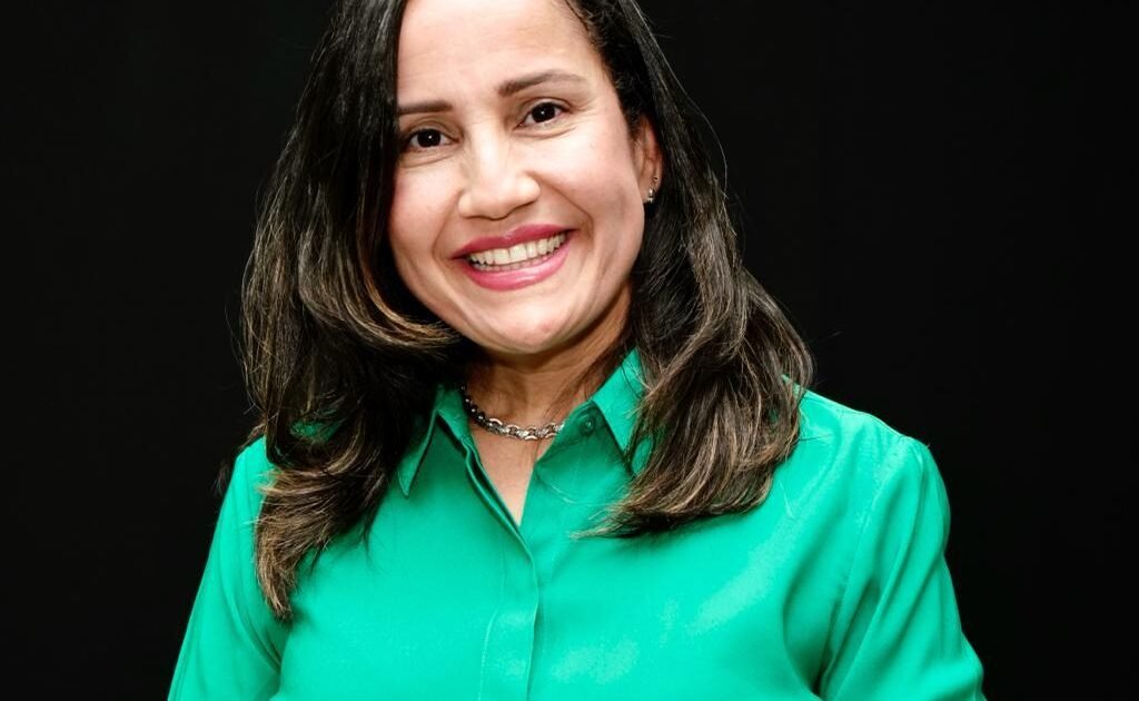 Fuerza del Pueblo critica la política social del Gobierno y señala desconexión con los más vulnerables
