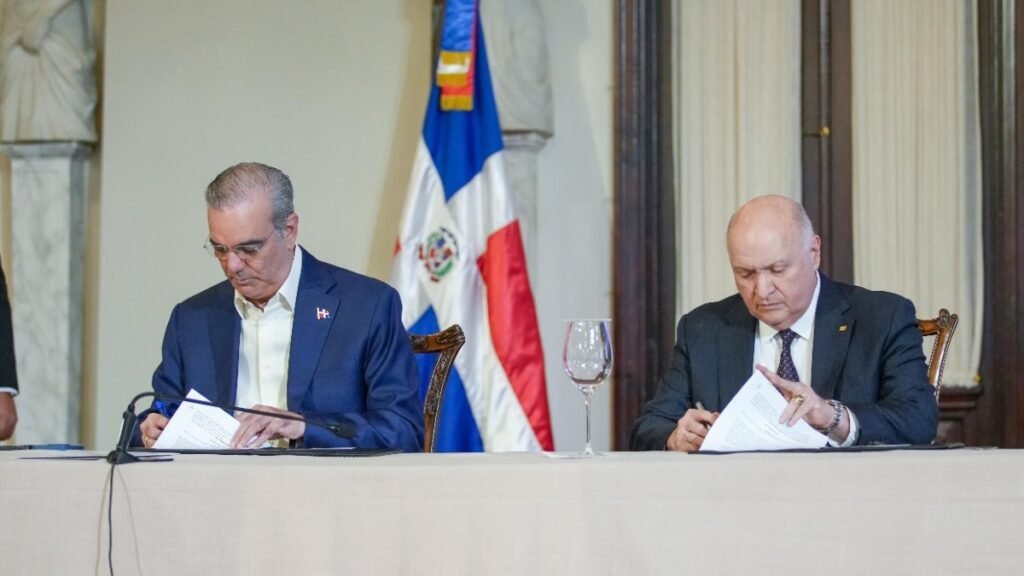 Abinader y Finjus formalizan un acuerdo para cooperación técnica y revisión normativa