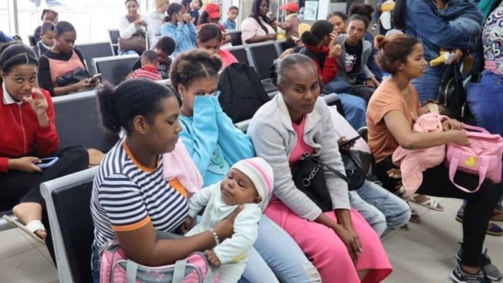 Repuntan las afecciones respiratorias y se saturan las emergencias pediátricas en Santo Domingo