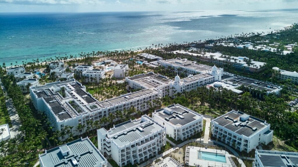 RIU exhibe 35 años de expansión en el país en medio de una agenda centrada en promoción y no en rendición de cuentas