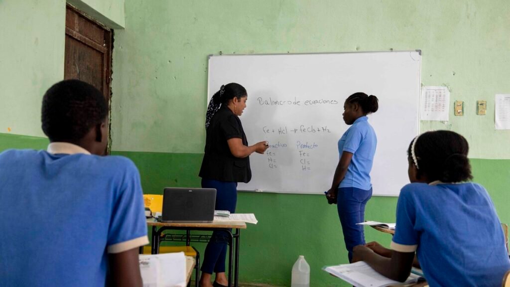 Educación reconoce la presión por cupos en La Altagracia mientras sigue la evaluación de terrenos