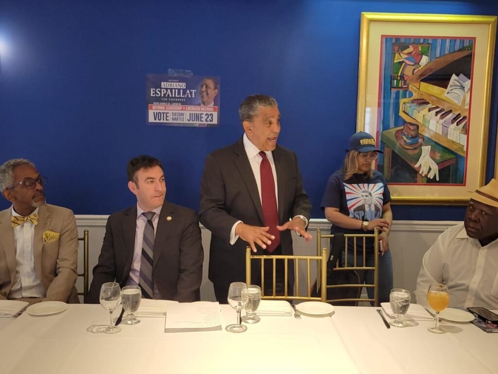 Espaillat pone sobre la mesa las demandas de NYCHA y reclama una respuesta concreta para la vivienda pública