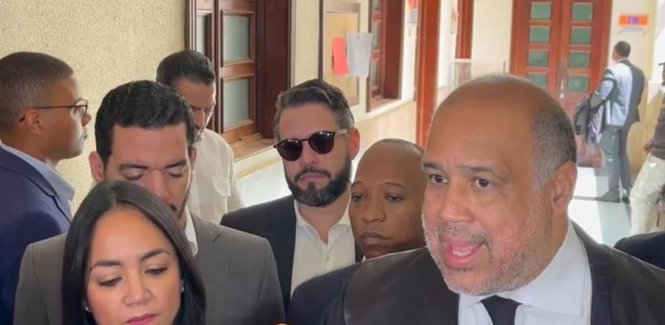 Tribunal declara en rebeldía a Ingrid Jorge por su ausencia en audiencia del caso de Faride Raful