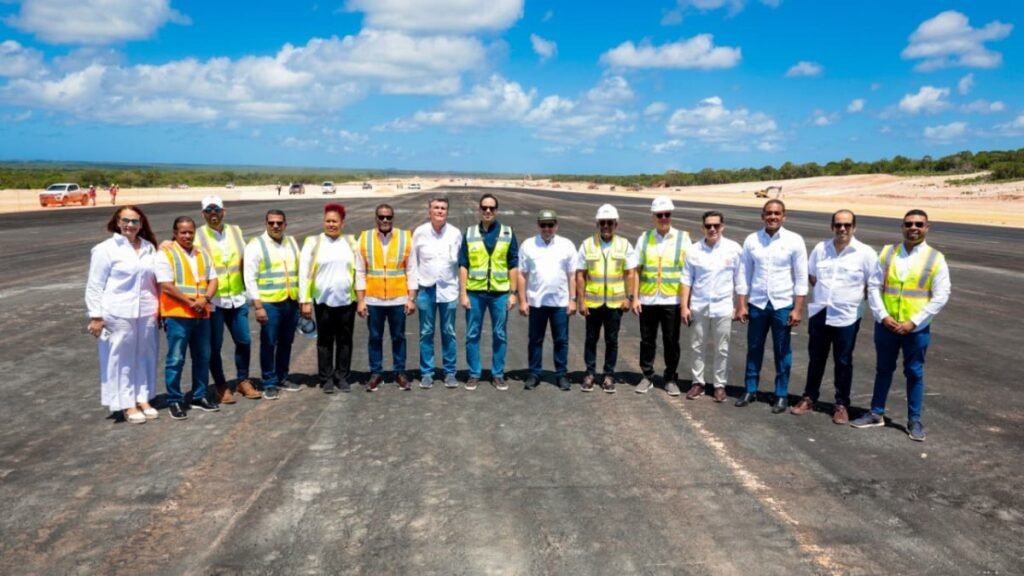 Gobierno mantiene febrero como fecha para el Aeropuerto de Cabo Rojo y somete a revisión el cronograma en Pedernales
