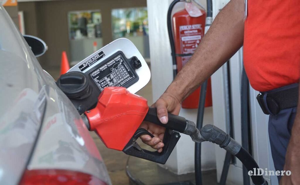 Los combustibles suben con fuerza en seis años mientras el Estado obtiene más por impuestos que por subsidios