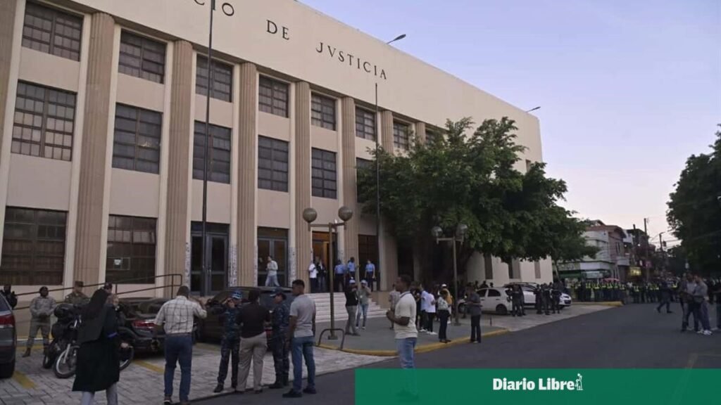 Tribunal del Distrito Nacional impone condenas por fraude a más de 200 personas