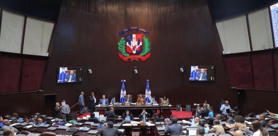 Diputados aprueban en primera lectura reforma laboral con cambios que afectan a trabajadores en escenarios excepcionales