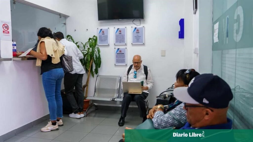 Gobierno habilitará permiso digital para salida de menores y pone a prueba un nuevo trámite en línea