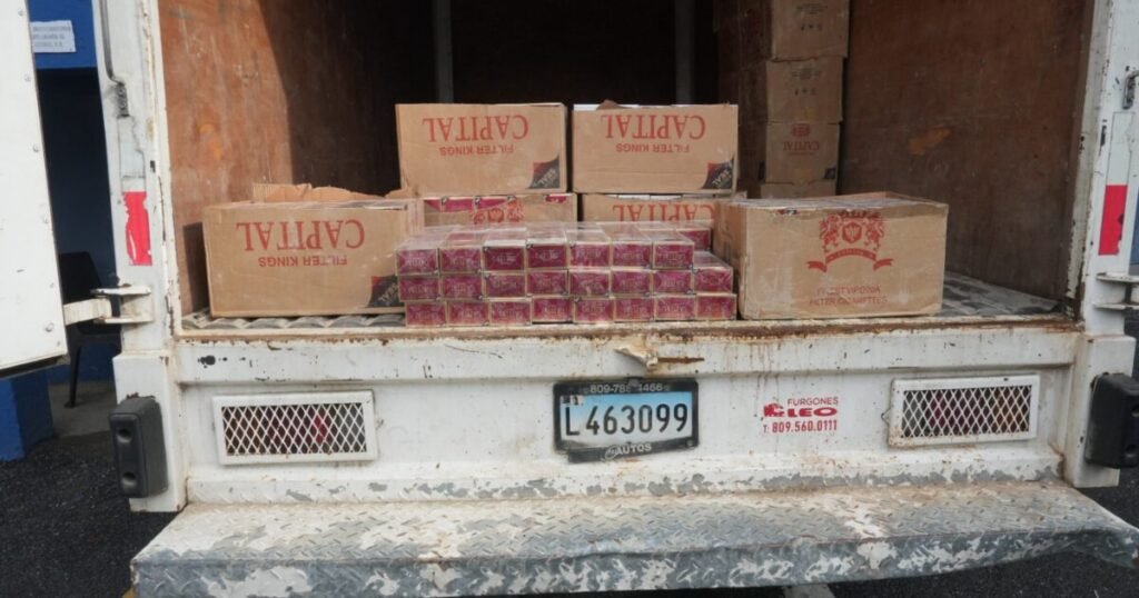 Operativo en SDO incauta 100 mil cigarrillos y vuelve a exhibir el peso del contrabando