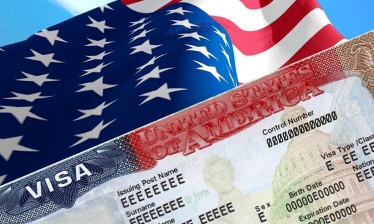 Tribunal de EE.UU. invalida cobro de US$100,000 que frenó empleos y encareció la contratación especializada