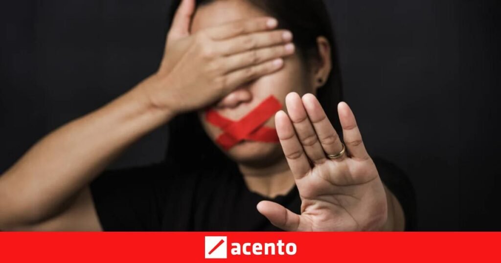 Mujer pide a los medios sumar líneas de ayuda en coberturas sobre violencia de género
