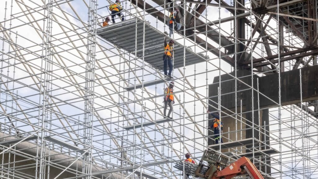 Puente de la 17 suma avances y deja reclamos abiertos por desalojos y compensaciones