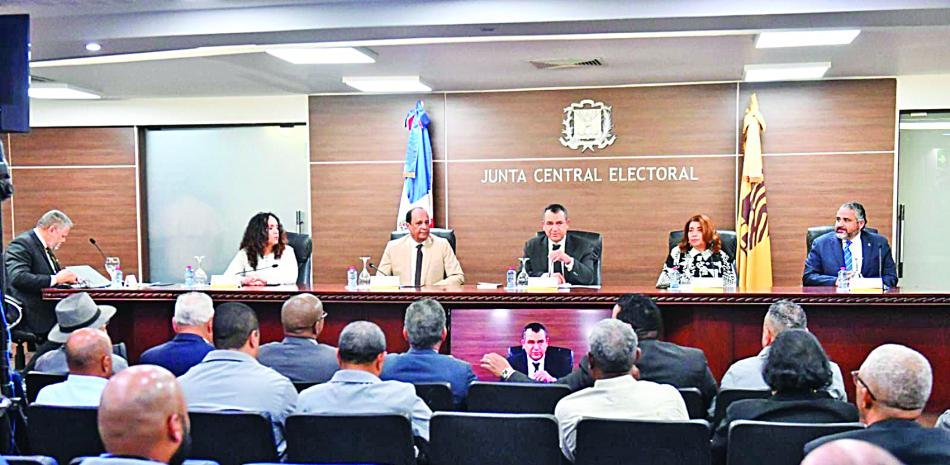 La JCE advierte, pero el proselitismo anticipado sigue sin freno