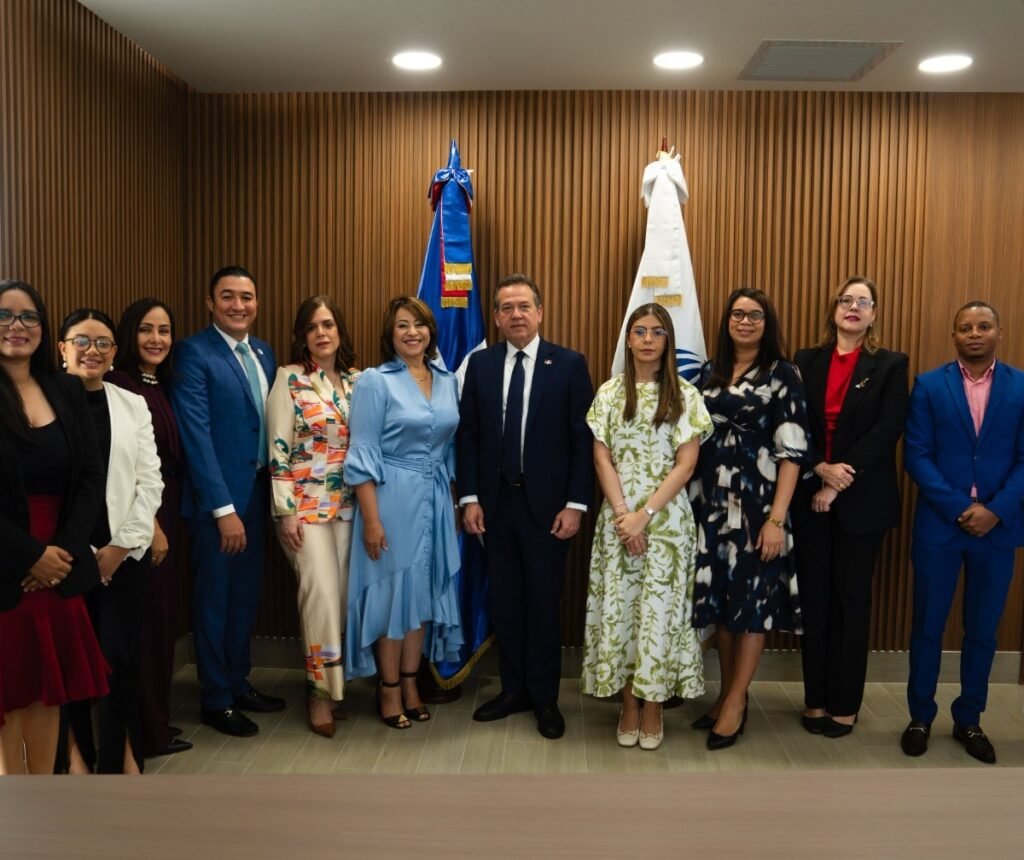 Familias con capacidad de pago siguen fuera del crédito hipotecario y Mivhed impulsa evaluación alternativa