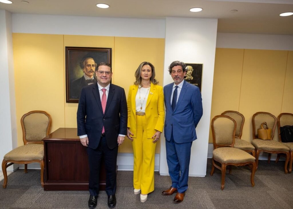 Presentan piloto de IA para 50 pymes y se intensifica la presión por resultados en el sector