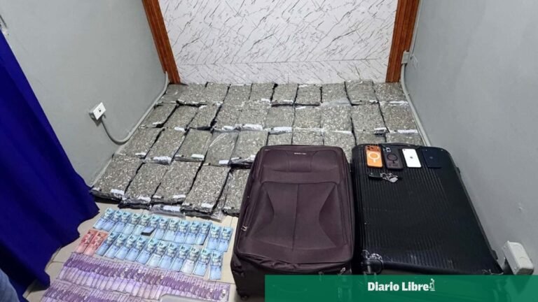 Hallan 69 paquetes en una intervención en el peaje de La Romana y se refuerza el escrutinio sobre la Autovía del Coral
