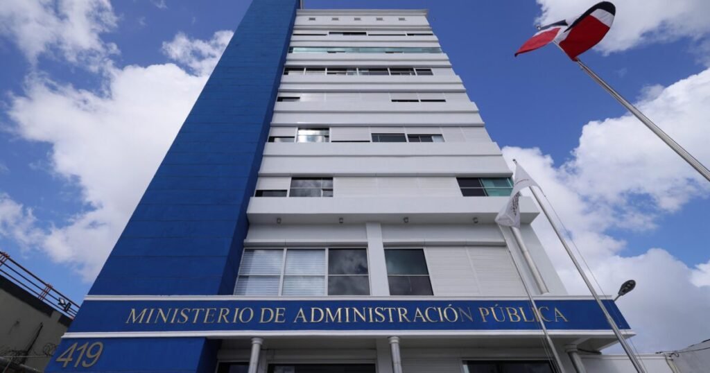 MAP ofrece 2,000 becas para curso virtual de IA y persiste la exigencia de resultados en el servicio público