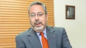 Una advertencia sobre fraude médico y poder sin límites: la doble crítica que deja la reflexión