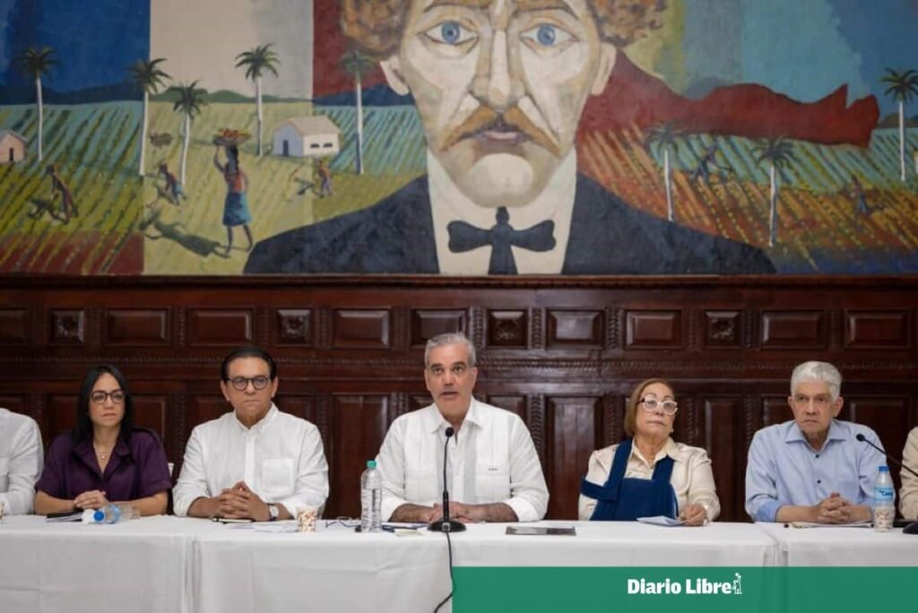 Abinader retoma en Santiago la supervisión de obras y escucha demandas de comunidades
