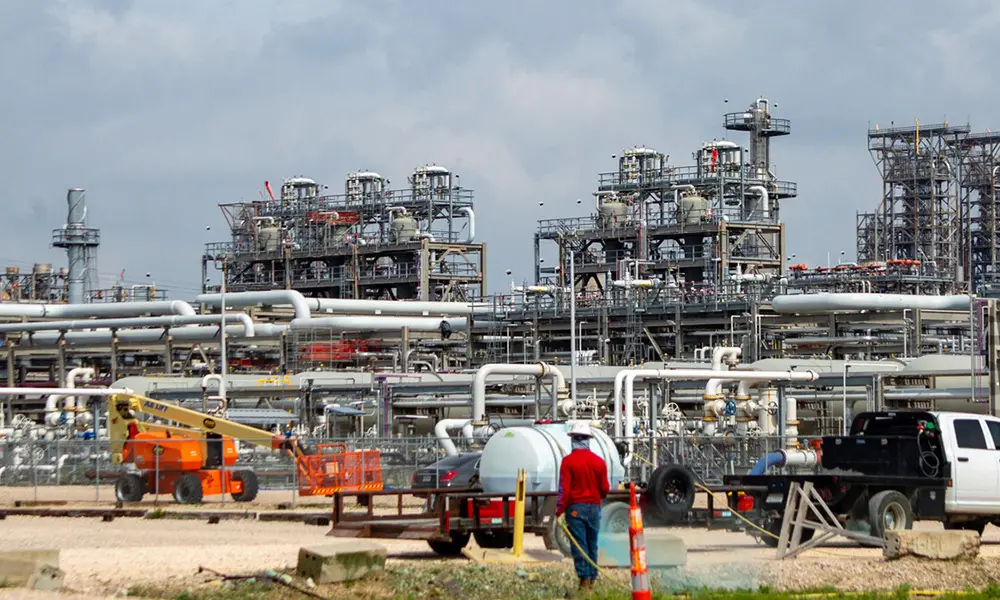 El WTI retrocede y reaviva el debate sobre la gasolina