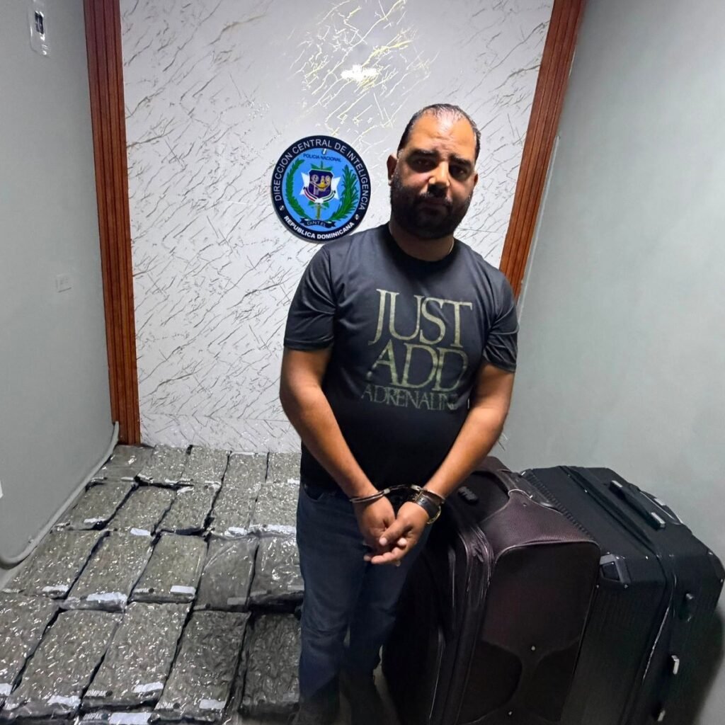 Policía incauta 69 paquetes en La Romana y el caso vuelve a poner el foco en el control de rutas