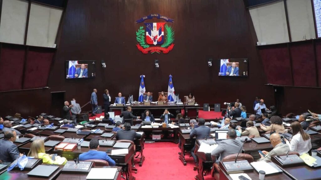 Mayoría del PRM aceleró leyes clave de Abinader mientras otras iniciativas siguen estancadas