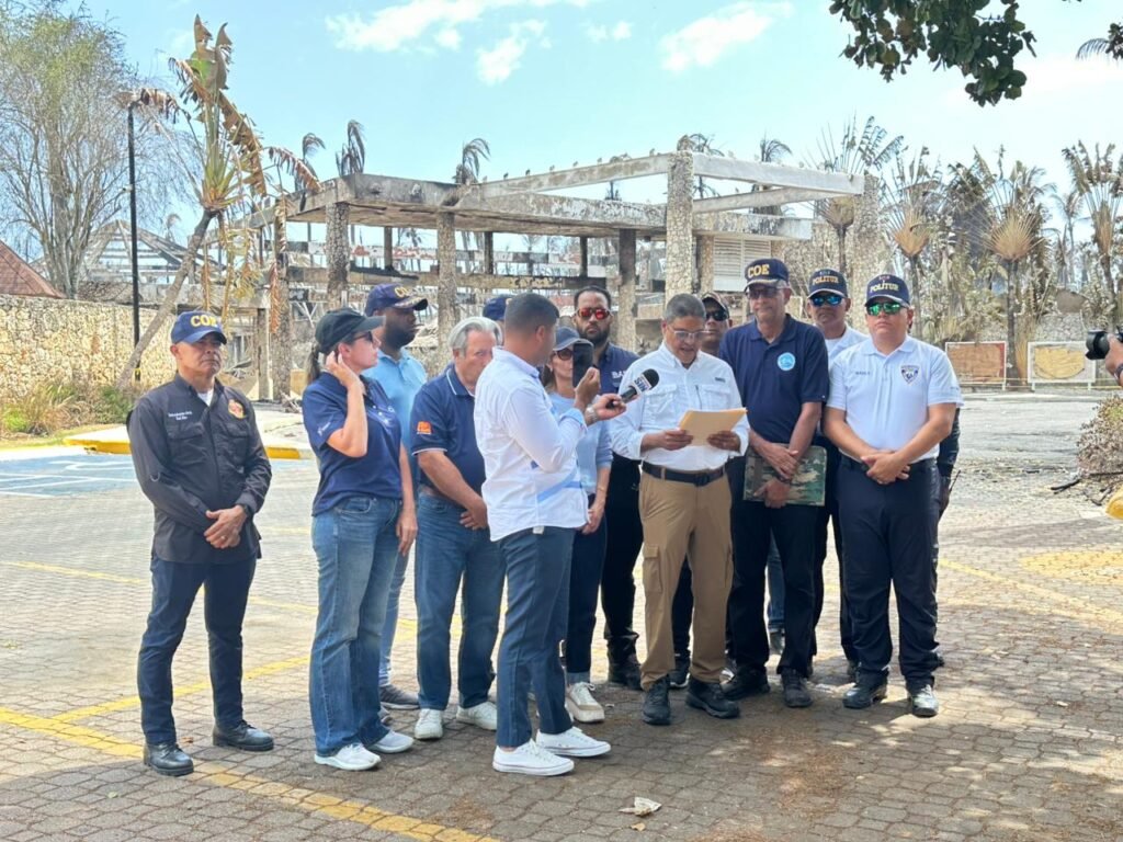 COE cierra la respuesta por el incendio en Viva Wyndham Dominicus Beach y deja el caso en manos de Turismo y Migración
