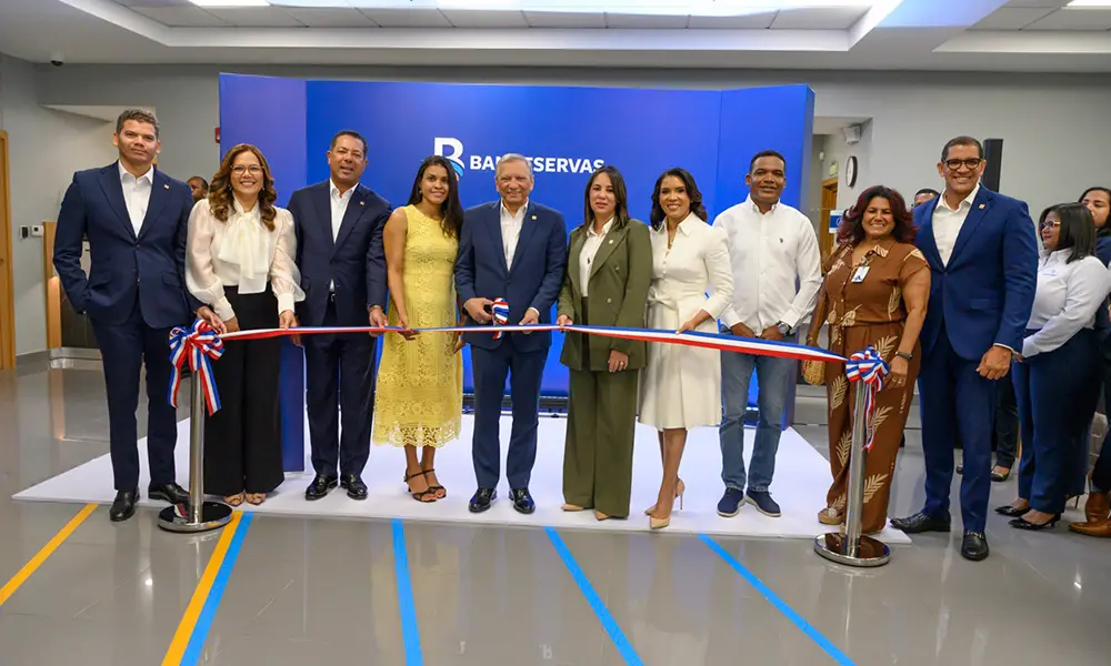 Banreservas abre oficina en SD Oeste y crece la presión para que la expansión se note en el servicio