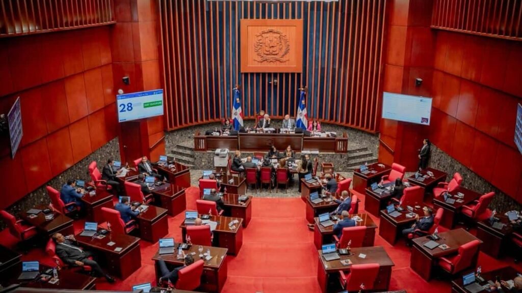Senado aprueba cambios sobre recursos ilícitos y reaviva la presión por depurar la política
