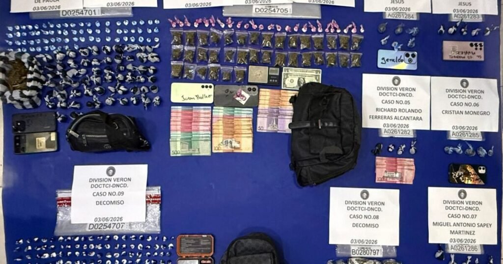 Verón-Punta Cana: 10 detenidos y más de 1,400 gramos ocupados tras operativos contra el microtráfico