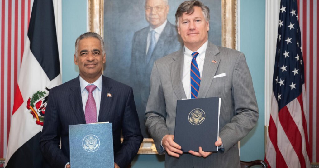 EE. UU. y República Dominicana firman un marco para cooperación nuclear civil sin efectos inmediatos