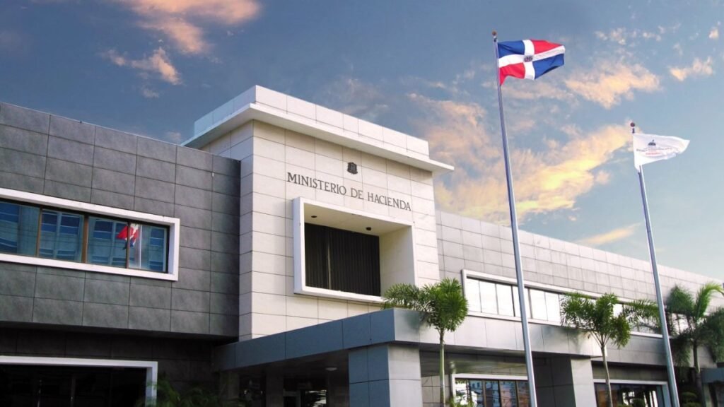 Hacienda sale a corregir el alcance de la retención de 15 % tras confusión sobre la Ley 30-26