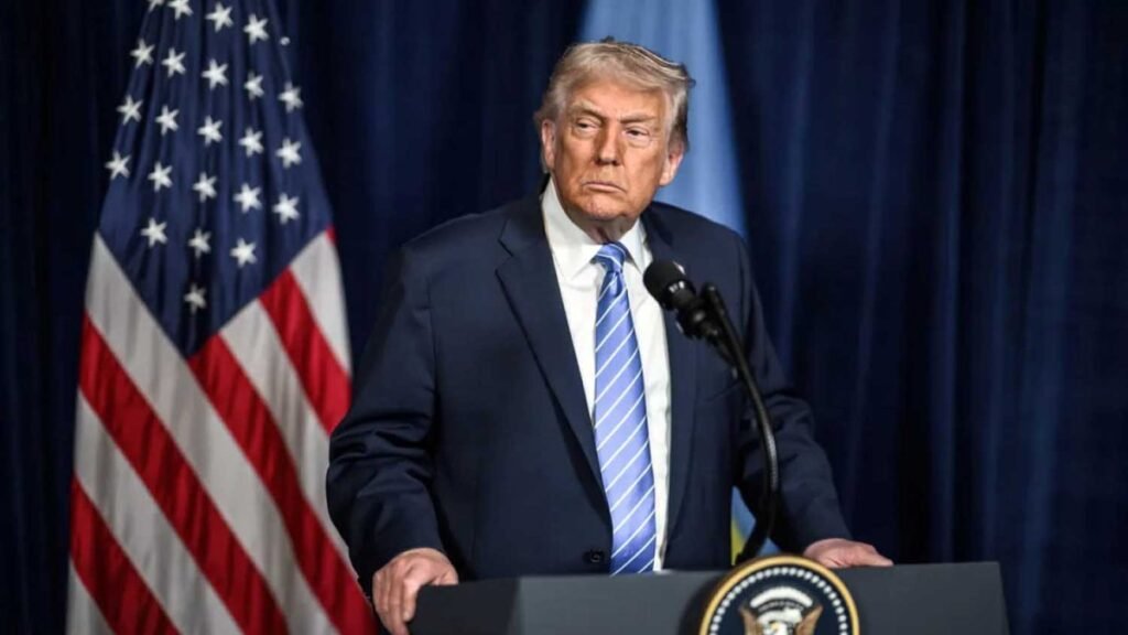 Tribunal de apelaciones autoriza a Trump a seguir cobrando el arancel global del 10 %