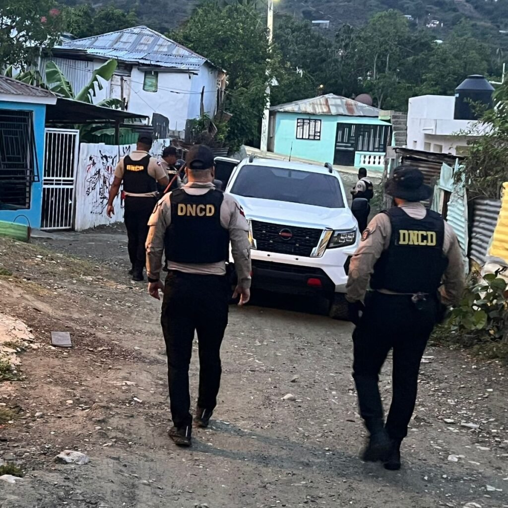 Operativos en Padre Las Casas dejan al descubierto varios focos de drogas en Azua