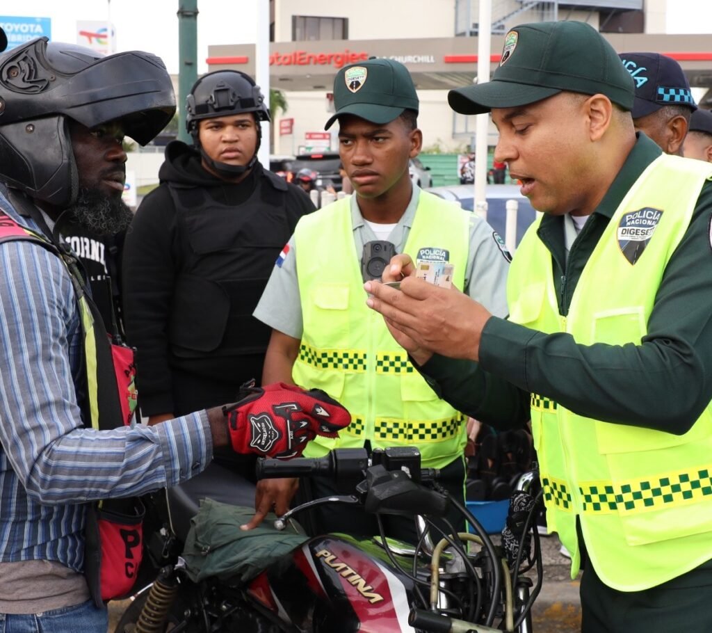 Nuevo operativo en el DN mantiene bajo control la regularización de motocicletas