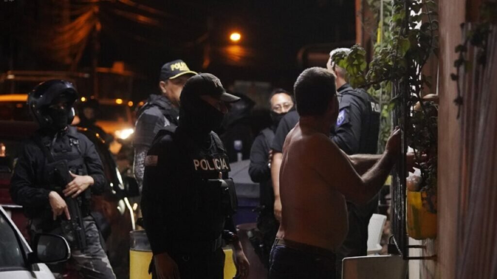 Ecuador: la presión sobre la crítica agrava el costo político del silencio