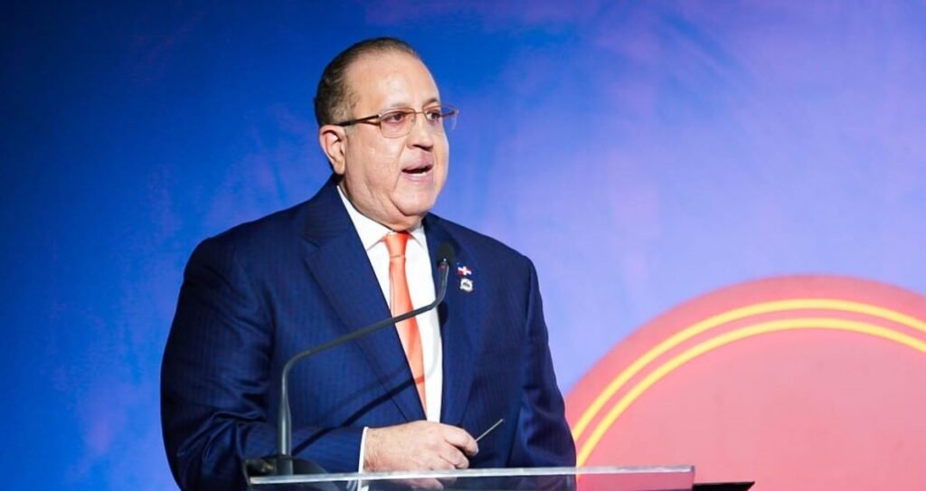 Economía dominicana crece 4.2 % y Gobierno lo atribuye al empuje de la inversión pública