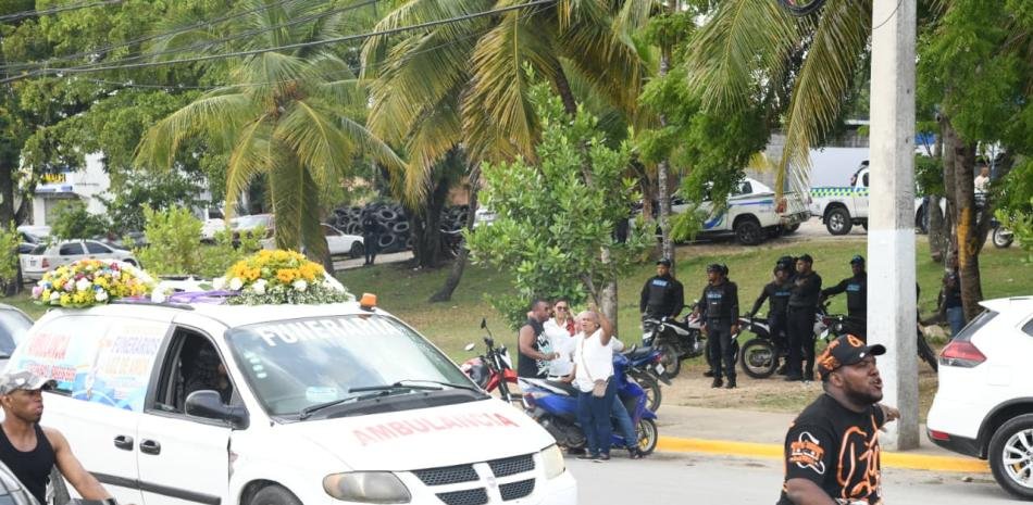 Herrera despide a Darling Mercado entre reclamos de justicia por el disparo de un cabo policial