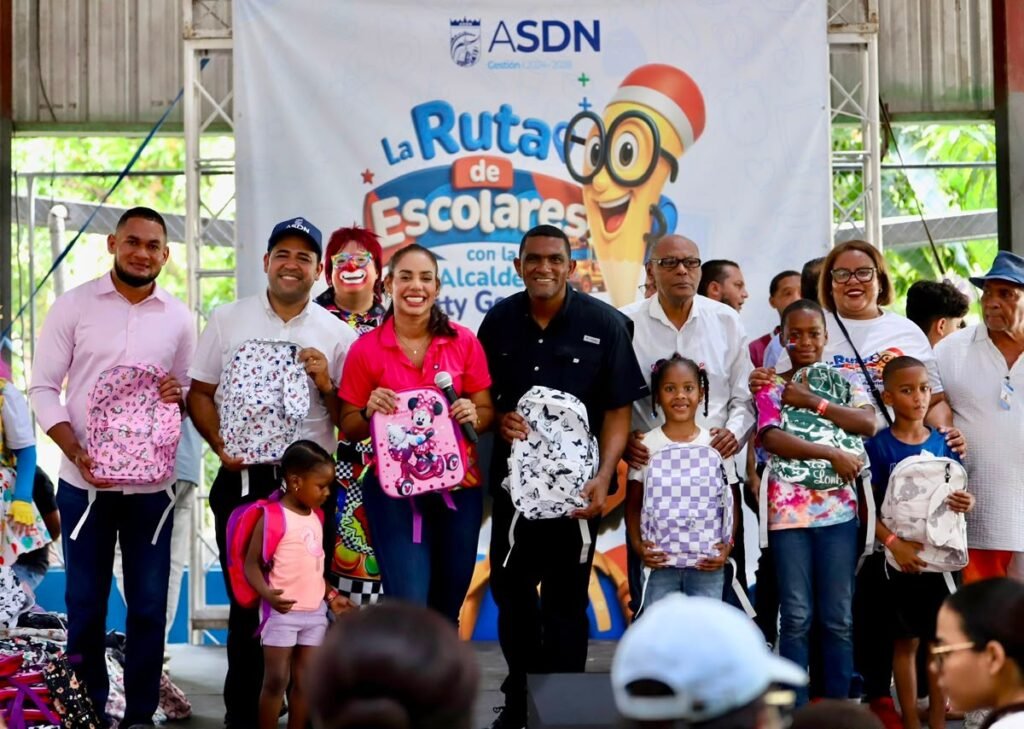 SDN pone en marcha La Ruta Escolar con entregas para más de 11 mil niños