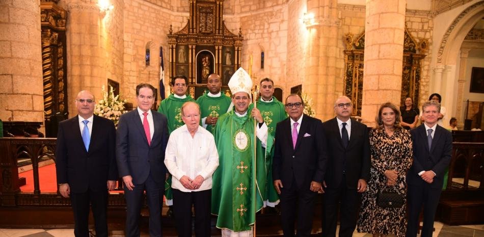 Morel Diplán alerta sobre la fragilidad del periodismo sin ética en misa por el aniversario de Listín Diario