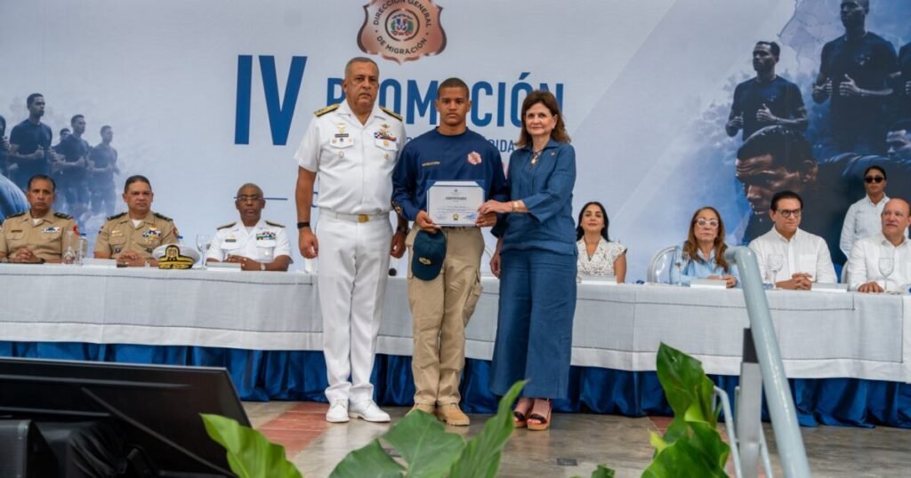 La DGM dice haber deportado 704,142 extranjeros en 22 meses y refuerza su estructura operativa