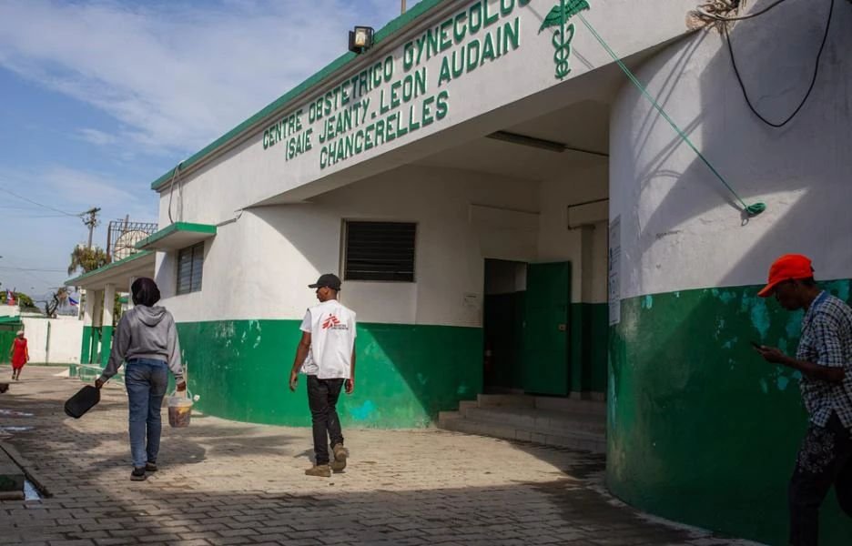 La violencia vuelve a paralizar maternidad de MSF en Puerto Príncipe y deja otra vez a miles de mujeres sin atención