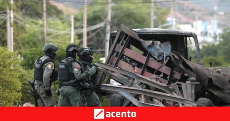Once heridos tras un carro bomba en Cúcuta cerca del comando policial y Cenabastos