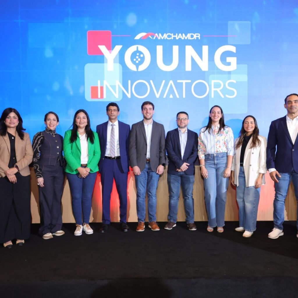 Amchamdr reúne a emprendedores y empresas en Young Innovators y enfatiza la brecha entre discurso y apoyo al sector