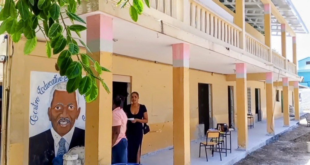 Escuela de Cabarete sigue sin abrir por retraso en los trabajos