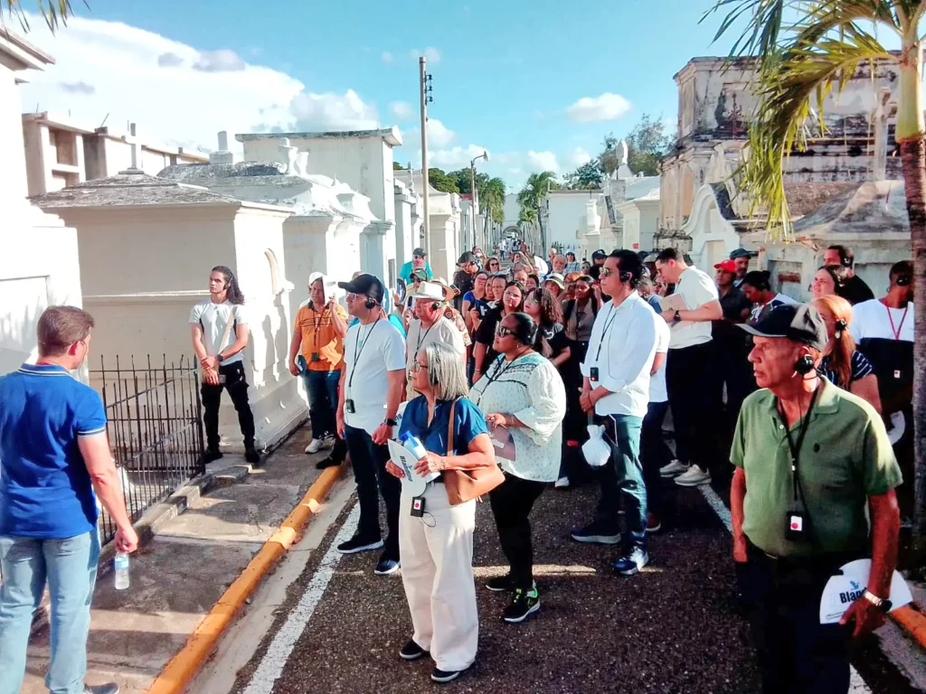 El cementerio de la 30 de Marzo gana valor como patrimonio vivo y obliga a exigir más protección